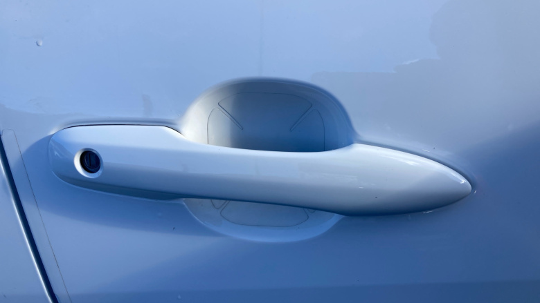 Toyota Yaris 1.5 Hybrid Design 5dr CVT Hybrid Hatchback